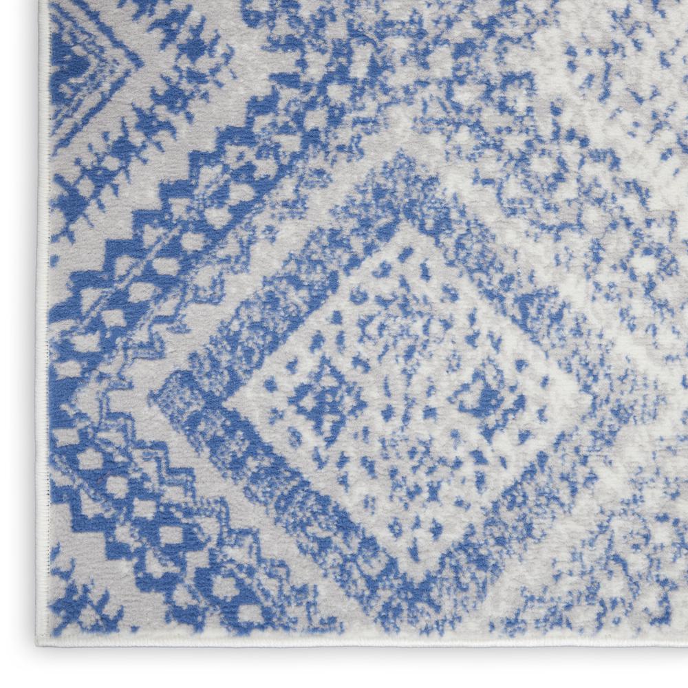 Bohemian Rectangle Area Rug, 4' x 6'. Picture 5