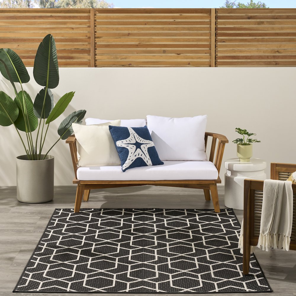 Nourison Home Horizon Indoor/Outdoor Area Rug. Picture 9