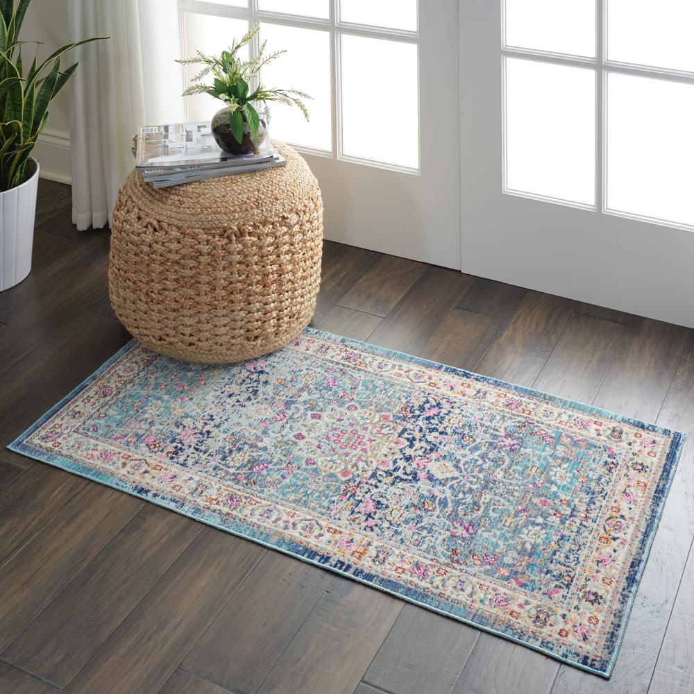 Vintage Rectangle Area Rug, 2' x 4'. Picture 8