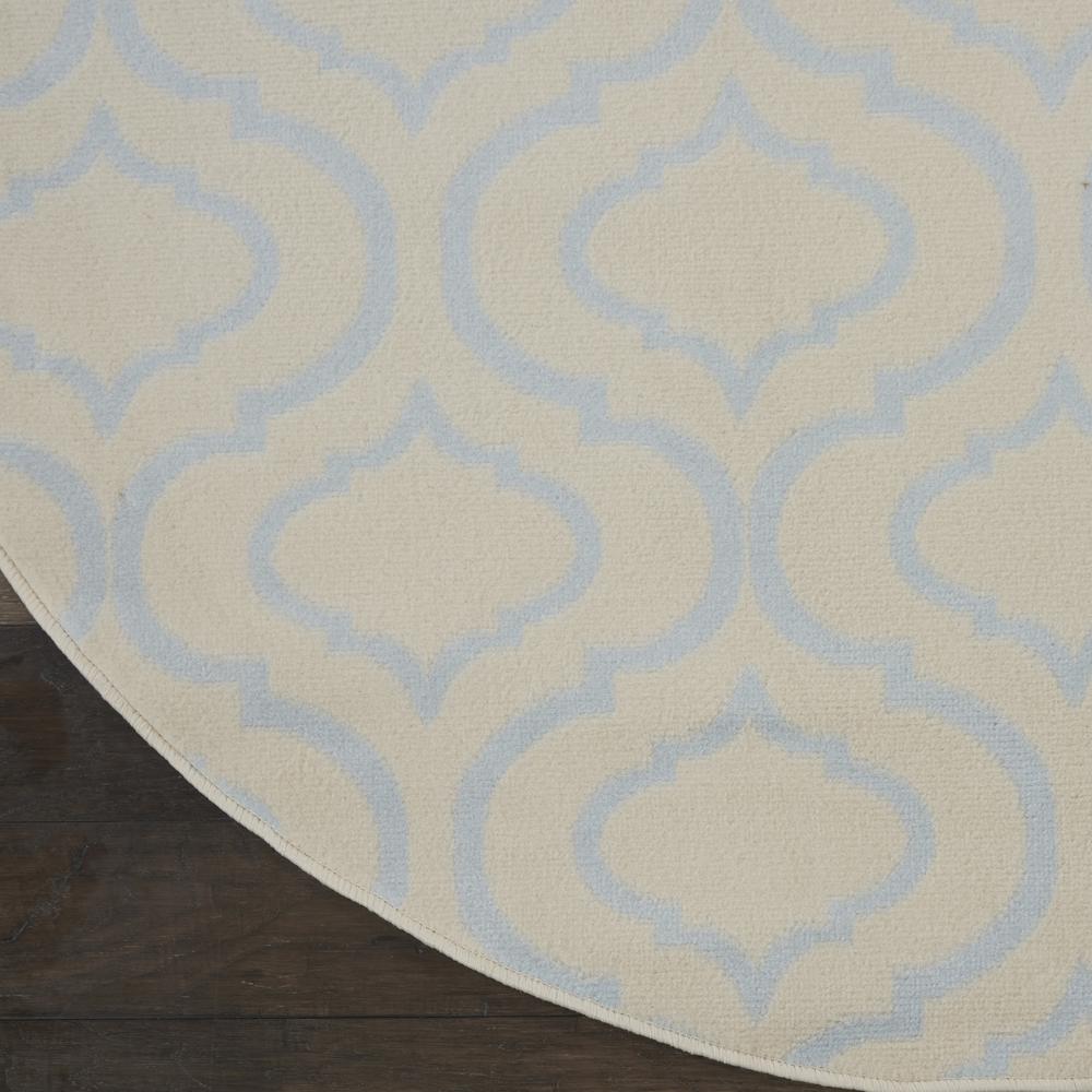 Contemporary Round Area Rug, 5' x Round. Picture 4