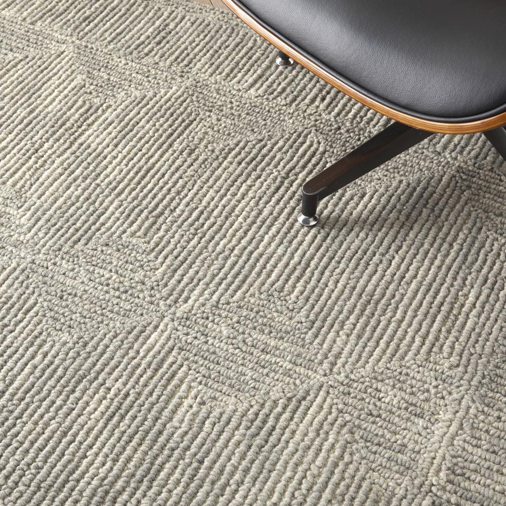 Modern Rectangle Area Rug, 5' x 7'. Picture 9