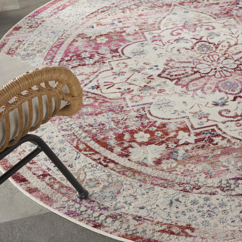 Vintage Round Area Rug, 6' x Round. Picture 9
