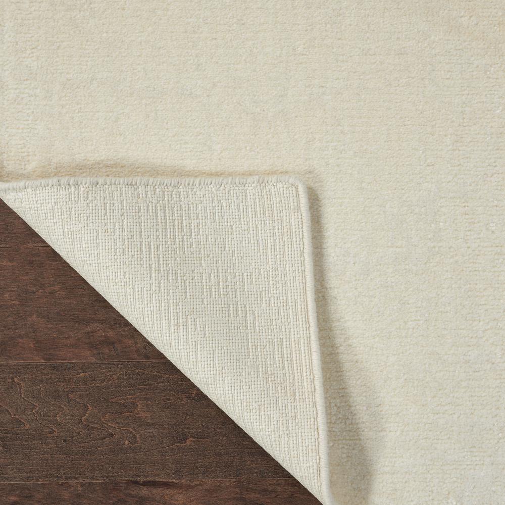 Modern Rectangle Area Rug, 2' x 3'. Picture 3