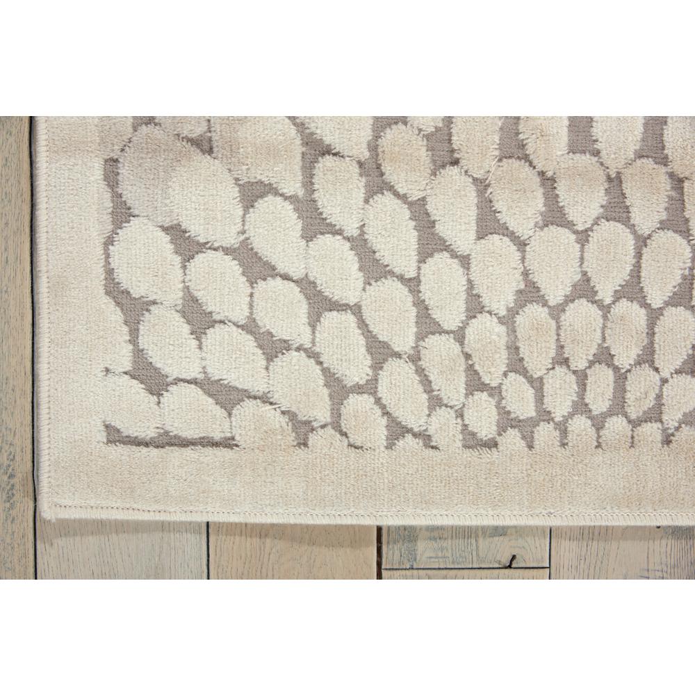 Graphic Illusions Area Rug, Grey, 6'7" x SQUARE. Picture 3