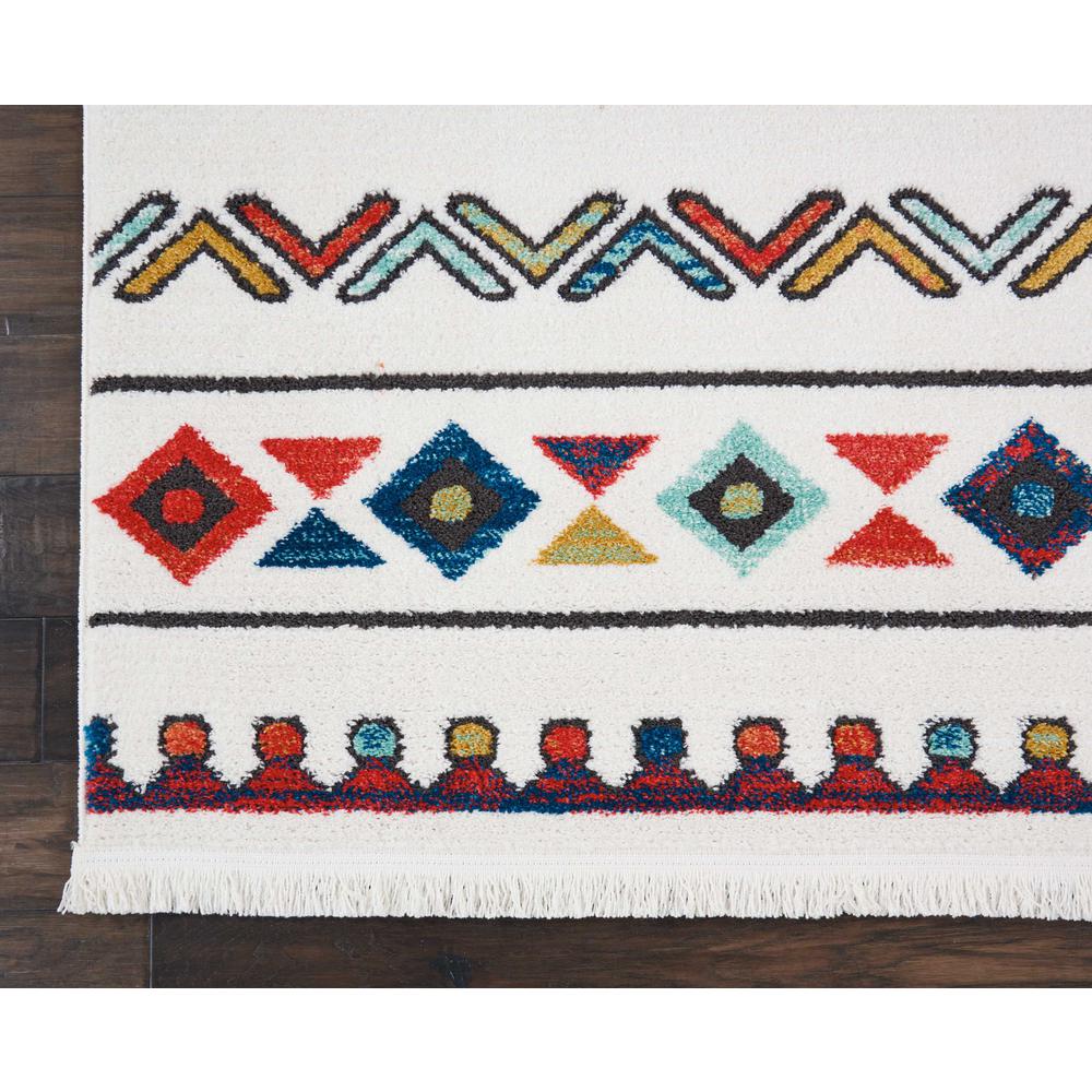 Tribal Decor Area Rug, White, 9'3" x 13'. Picture 3
