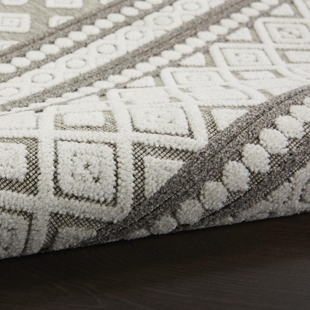 CLA02 Calobra Lt Grey Area Rug- 4' x 6'. Picture 7