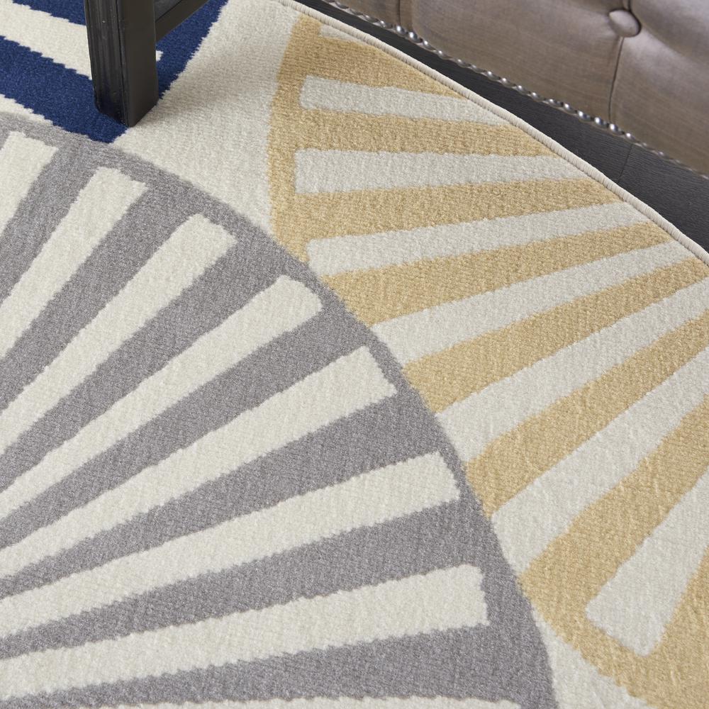 Contemporary Round Area Rug, 8' x Round. Picture 8