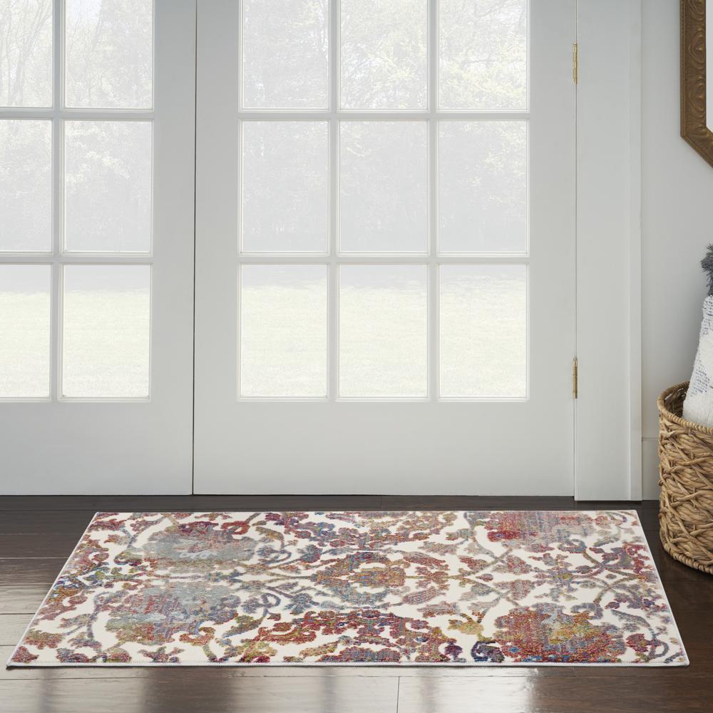 Vintage Rectangle Area Rug, 2' x 4'. Picture 3