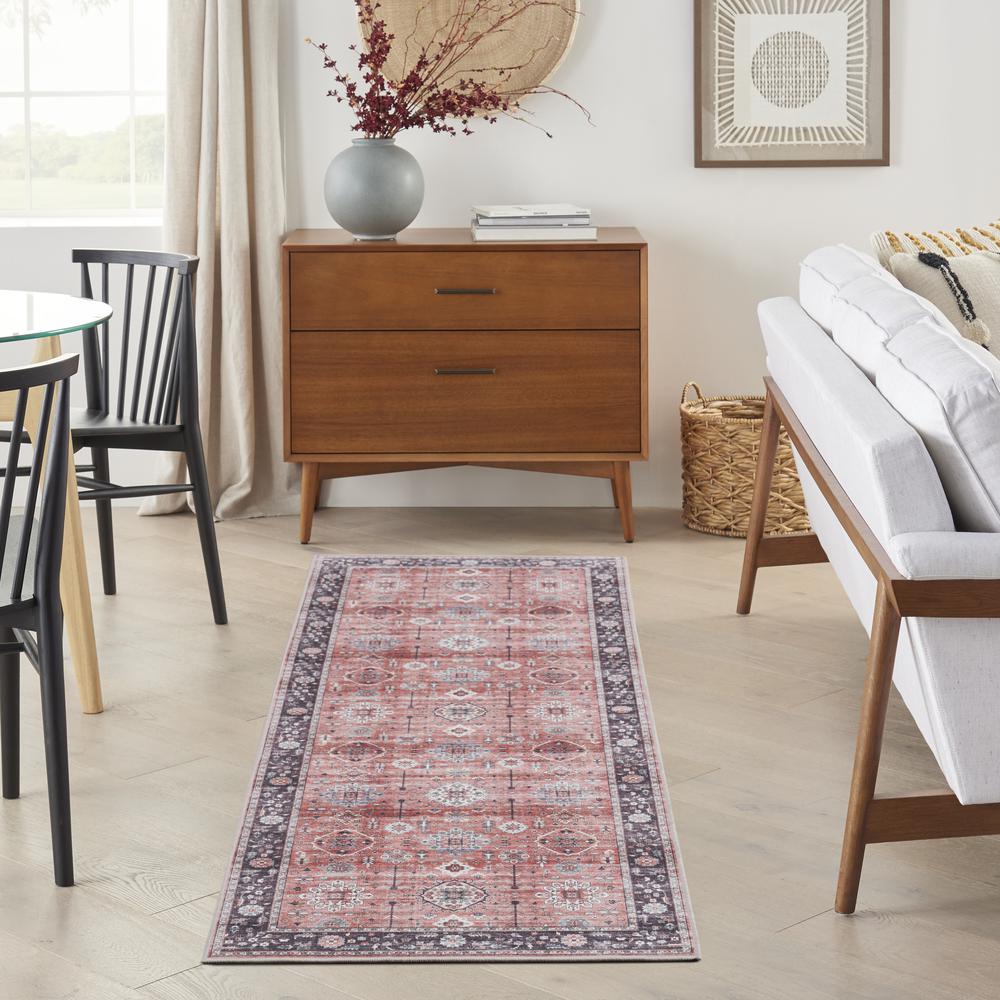Vintage Runner Area Rug, 5' Runner. Picture 2