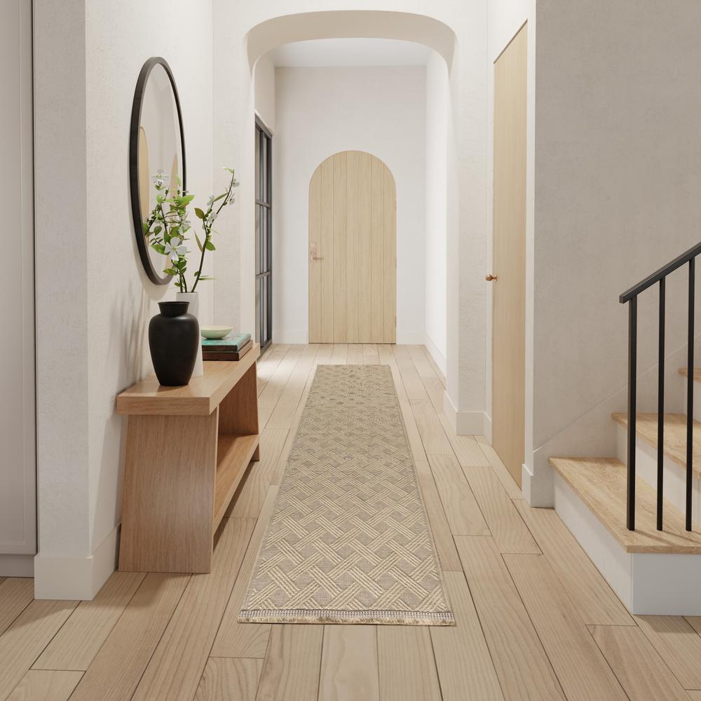Modern Runner Area Rug, 8' Runner. Picture 3