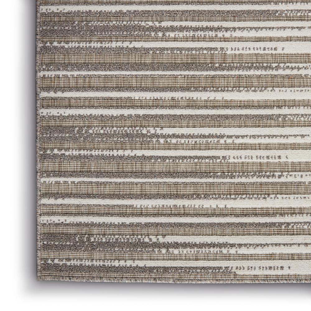 CLA01 Calobra Lt Grey Area Rug- 4' x 6'. Picture 5