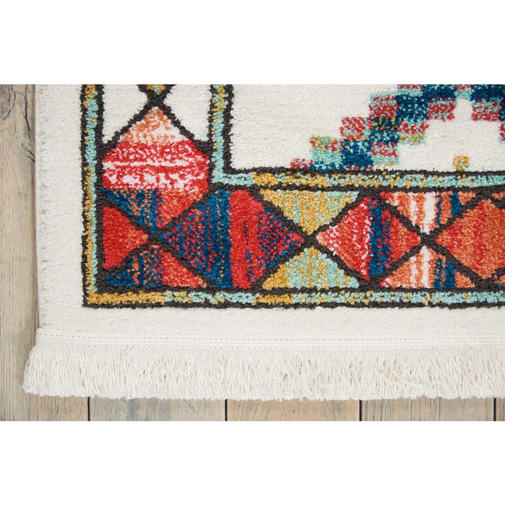 Tribal Decor Area Rug, White, 3'11" x 6'2". Picture 3