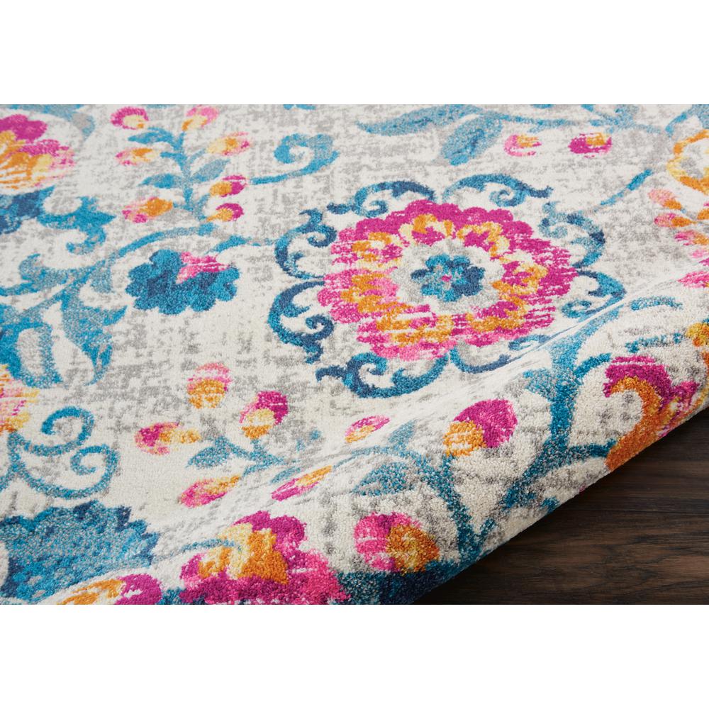 Bohemian Rectangle Area Rug, 5' x 7'. Picture 5