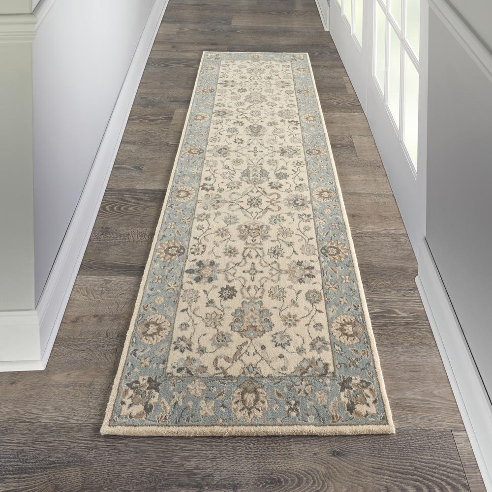 Runner Farmhouse Machine Made Area Rug. Picture 2