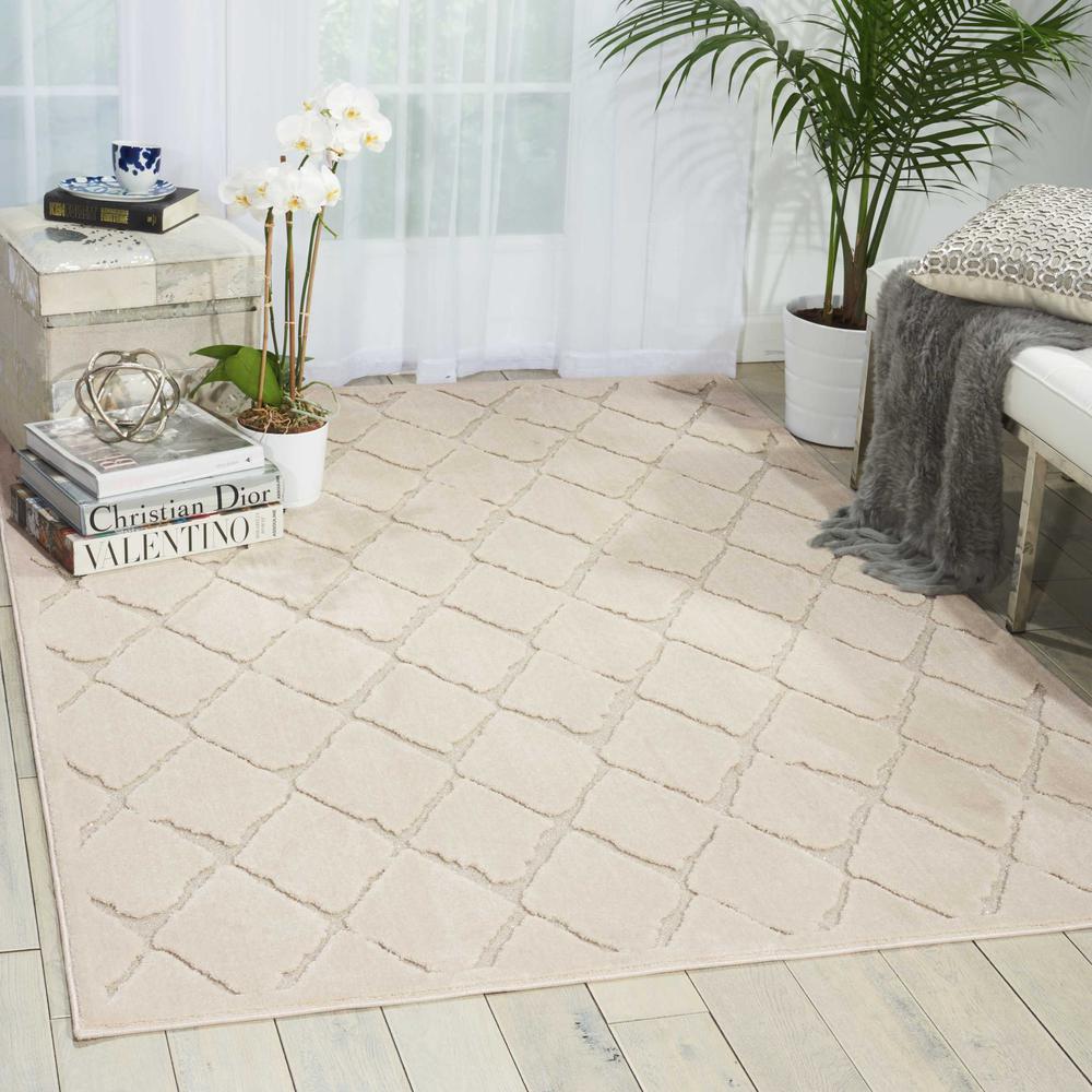 Gleam Area Rug, Ivory, 5'3" x 7'3". Picture 2