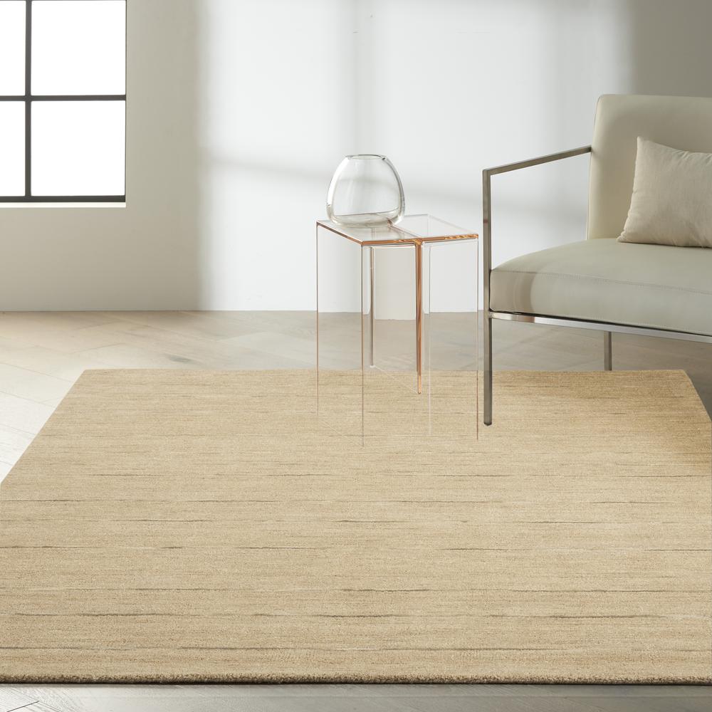Modern Rectangle Area Rug, 5' x 7'. Picture 3