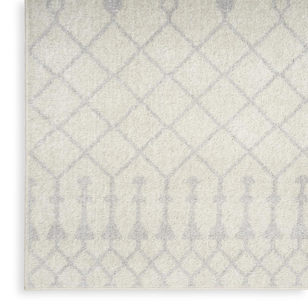 Bohemian Rectangle Area Rug, 4' x 6'. Picture 5