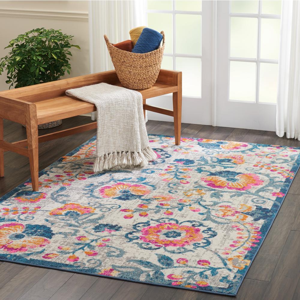 Bohemian Rectangle Area Rug, 5' x 7'. Picture 3