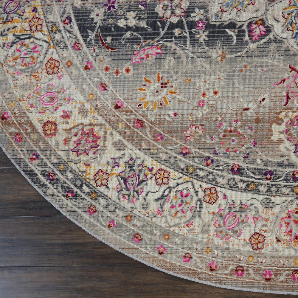 Vintage Round Area Rug, 4' x Round. Picture 4