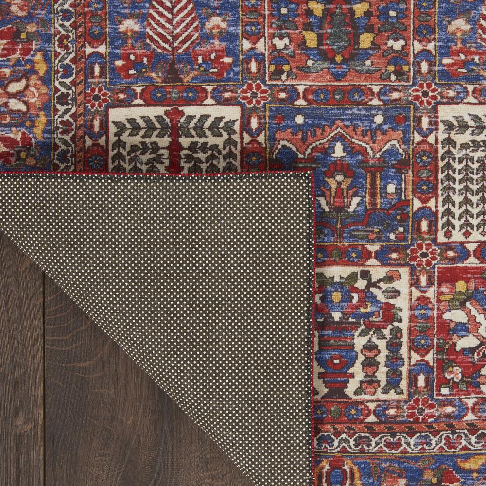 Vintage Runner Area Rug, 5' Runner. Picture 4