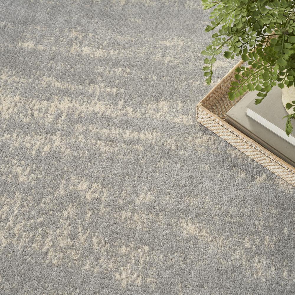 Modern Rectangle Area Rug, 4' x 6'. Picture 8