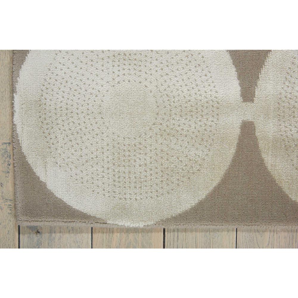 Luminance Area Rug, Feather, 3'5" x 5'5". Picture 3