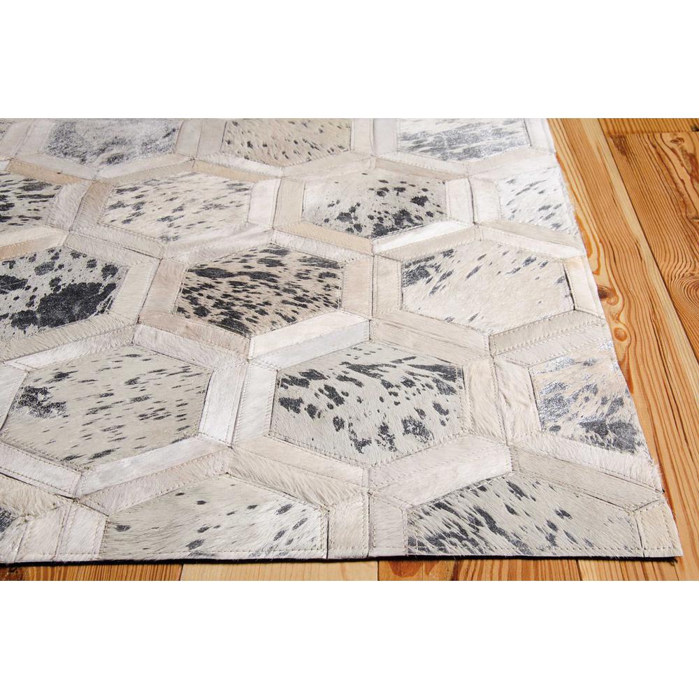 City Chic Area Rug, Snow, 8' x 10'. Picture 3