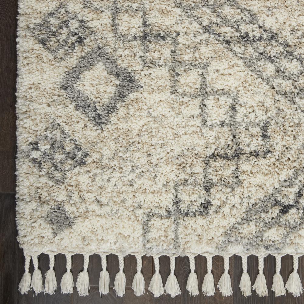 Shag Rectangle Area Rug, 4' x 6'. Picture 4