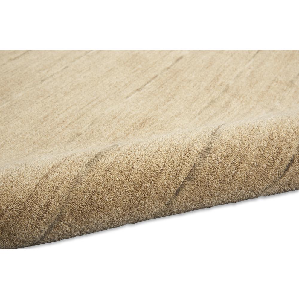 Modern Rectangle Area Rug, 5' x 7'. Picture 5