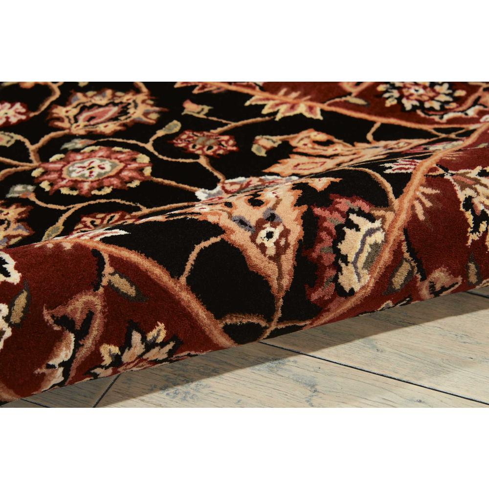Traditional Rectangle Area Rug, 6' x 9'. Picture 4