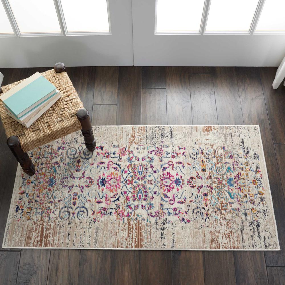 Vintage Rectangle Area Rug, 2' x 4'. Picture 2
