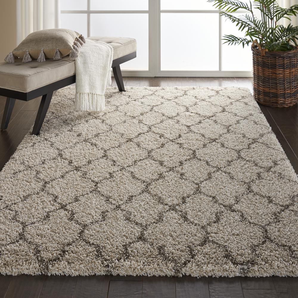 Amore Area Rug, Cream, 3'11" x 5'11". Picture 2