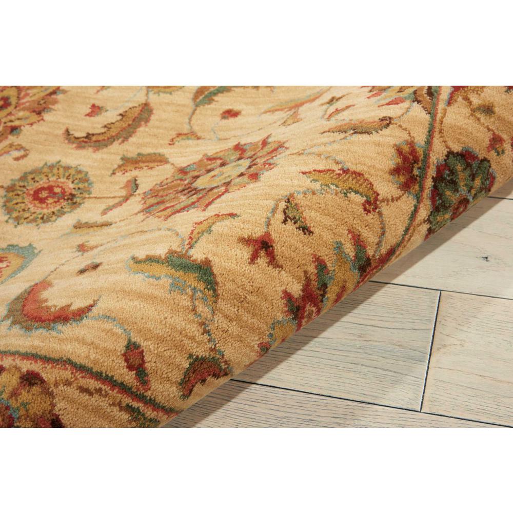 Runner Traditional Machine Made Area Rug. Picture 4