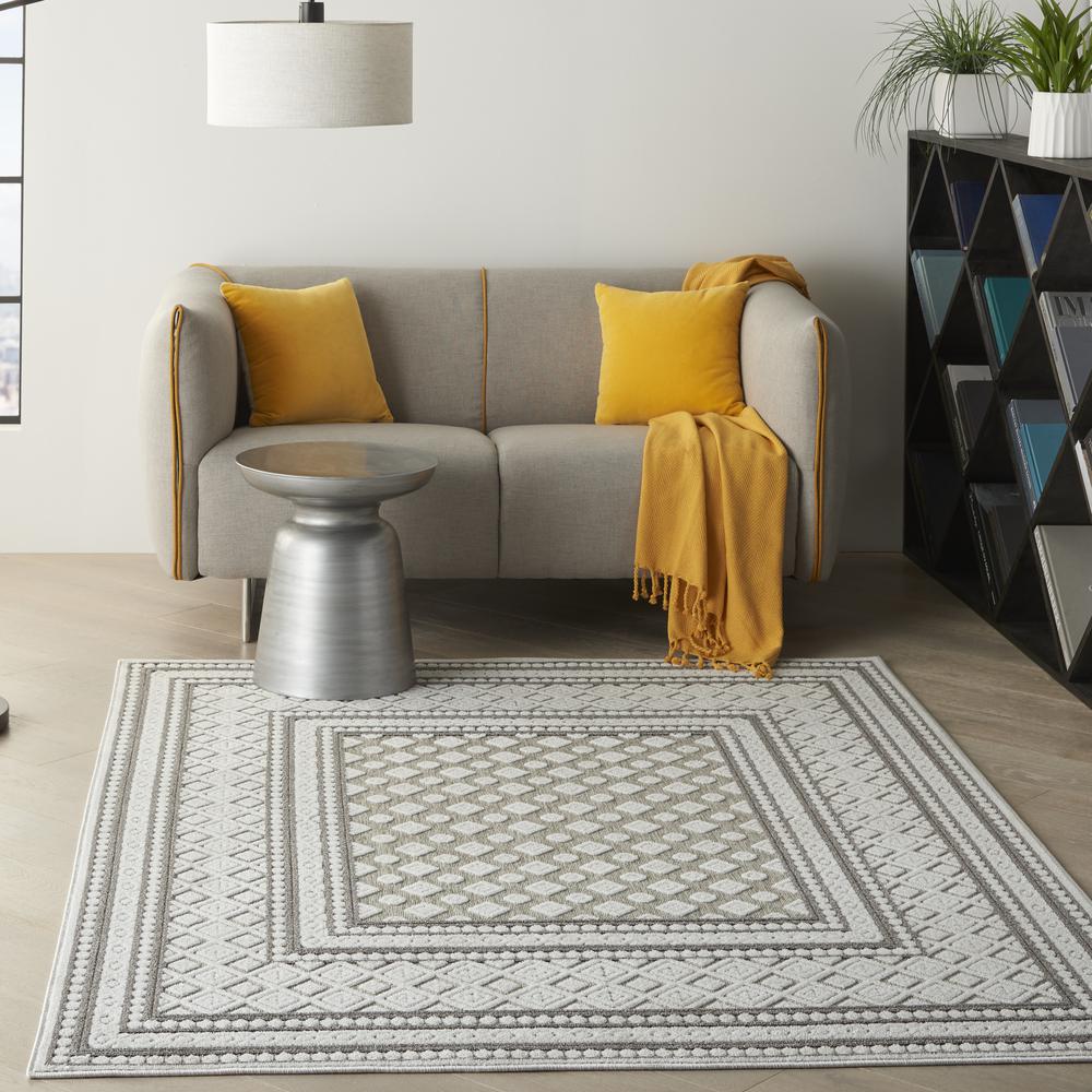 CLA02 Calobra Lt Grey Area Rug- 4' x 6'. Picture 9