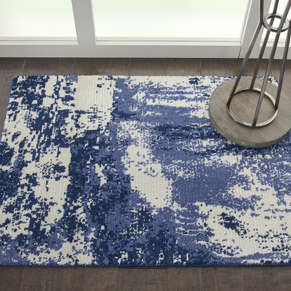 Modern Rectangle Area Rug, 2' x 3'. Picture 2