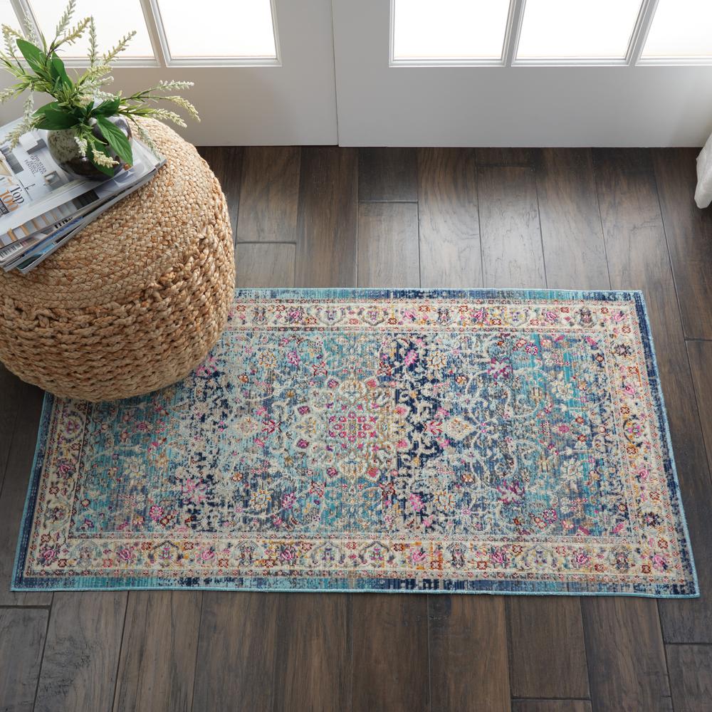 Vintage Rectangle Area Rug, 2' x 4'. Picture 2