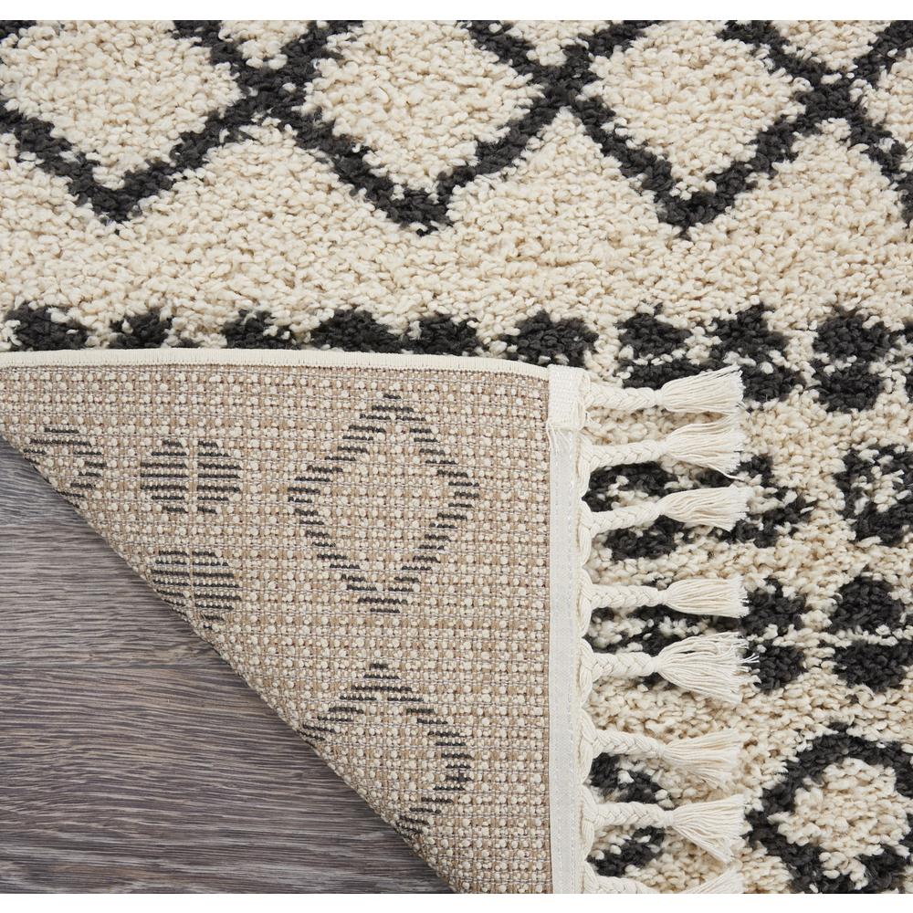 Moroccan Shag Area Rug, Cream, 3'11" x 6'7". Picture 3