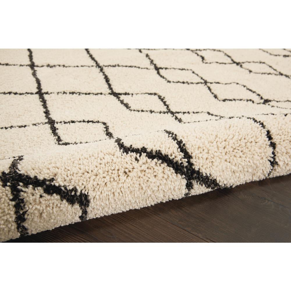 Shag Rectangle Area Rug, 5' x 7'. Picture 7