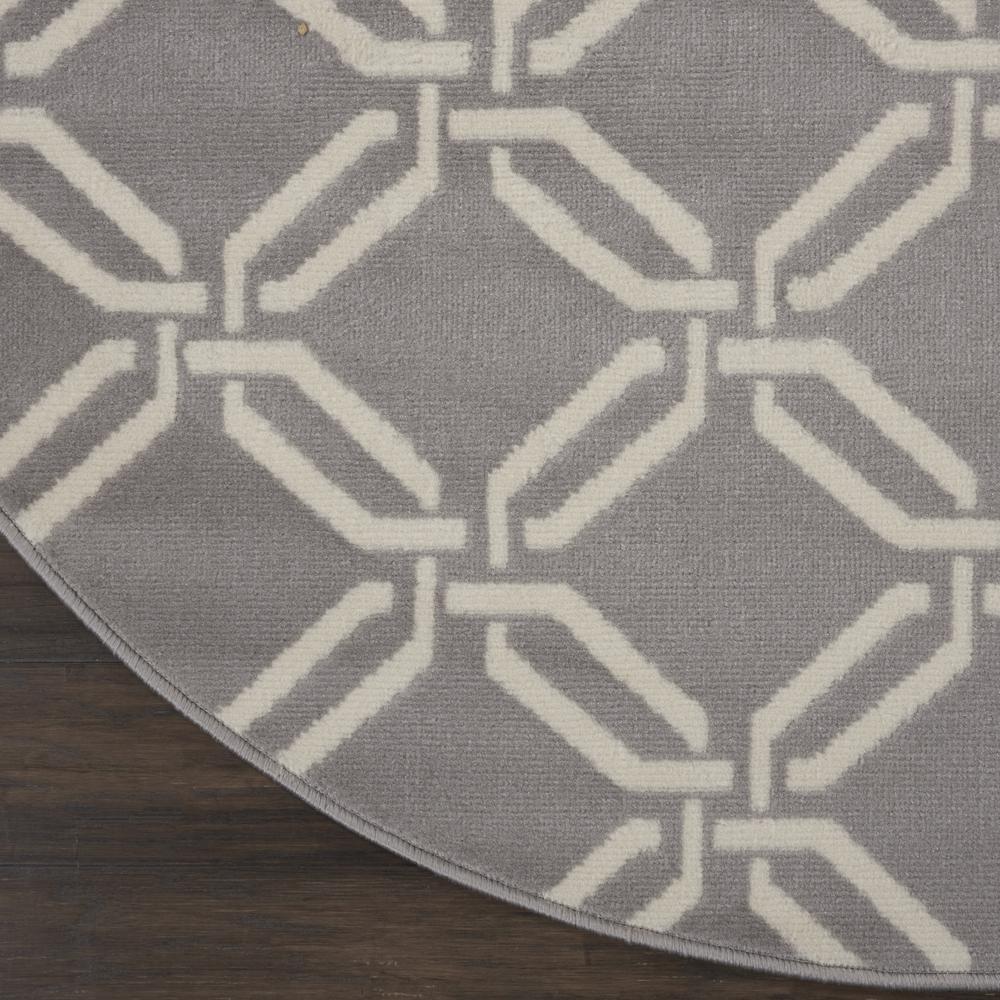 Contemporary Round Area Rug, 5' x Round. Picture 4