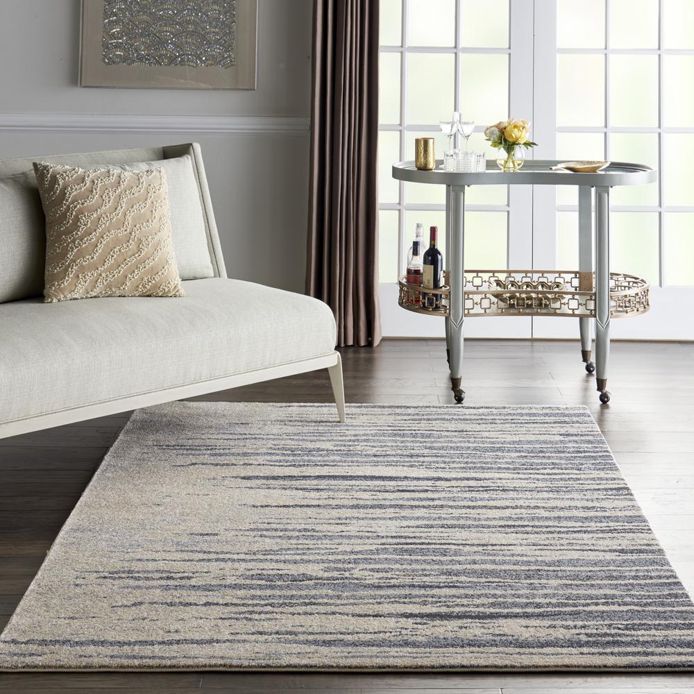 Modern Rectangle Area Rug, 5' x 7'. Picture 3
