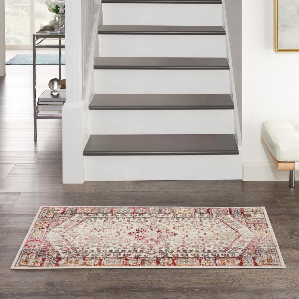 Vintage Rectangle Area Rug, 2' x 4'. Picture 3