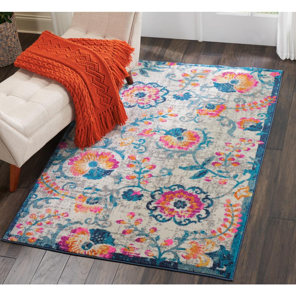 Bohemian Rectangle Area Rug, 4' x 6'. Picture 6