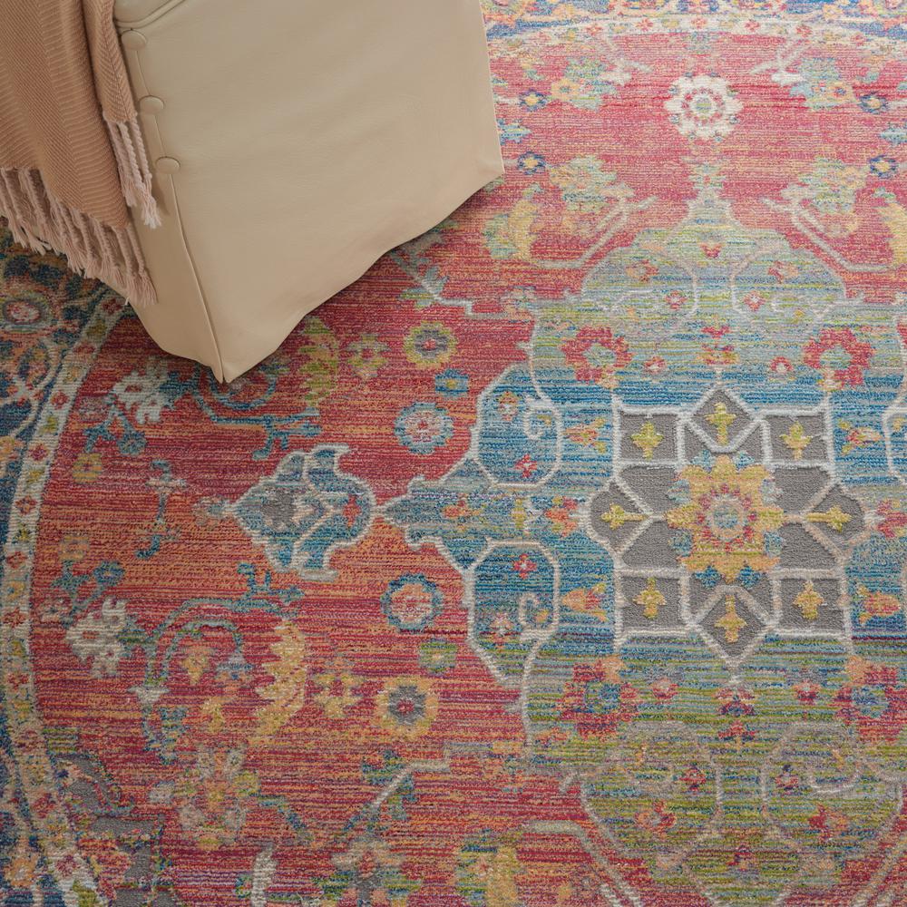 Vintage Round Area Rug, 4' x Round. Picture 9