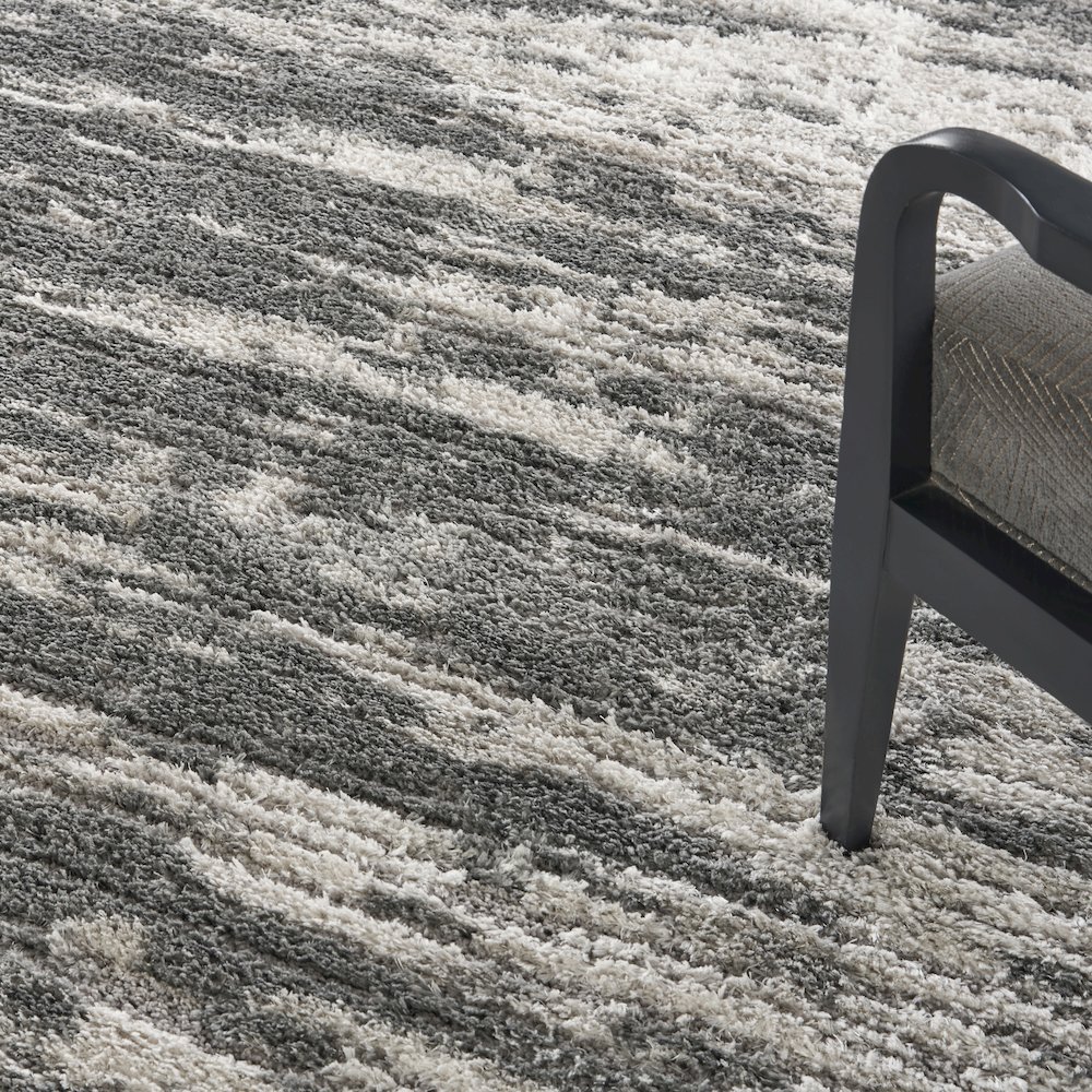 Nourison Home Luxurious Shag Area Rug. Picture 8