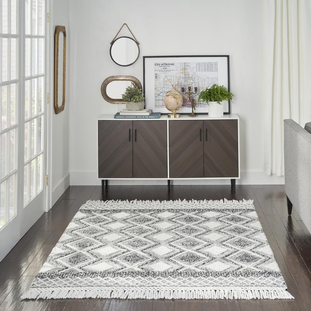 Bohemian Rectangle Area Rug, 5' x 8'. Picture 10