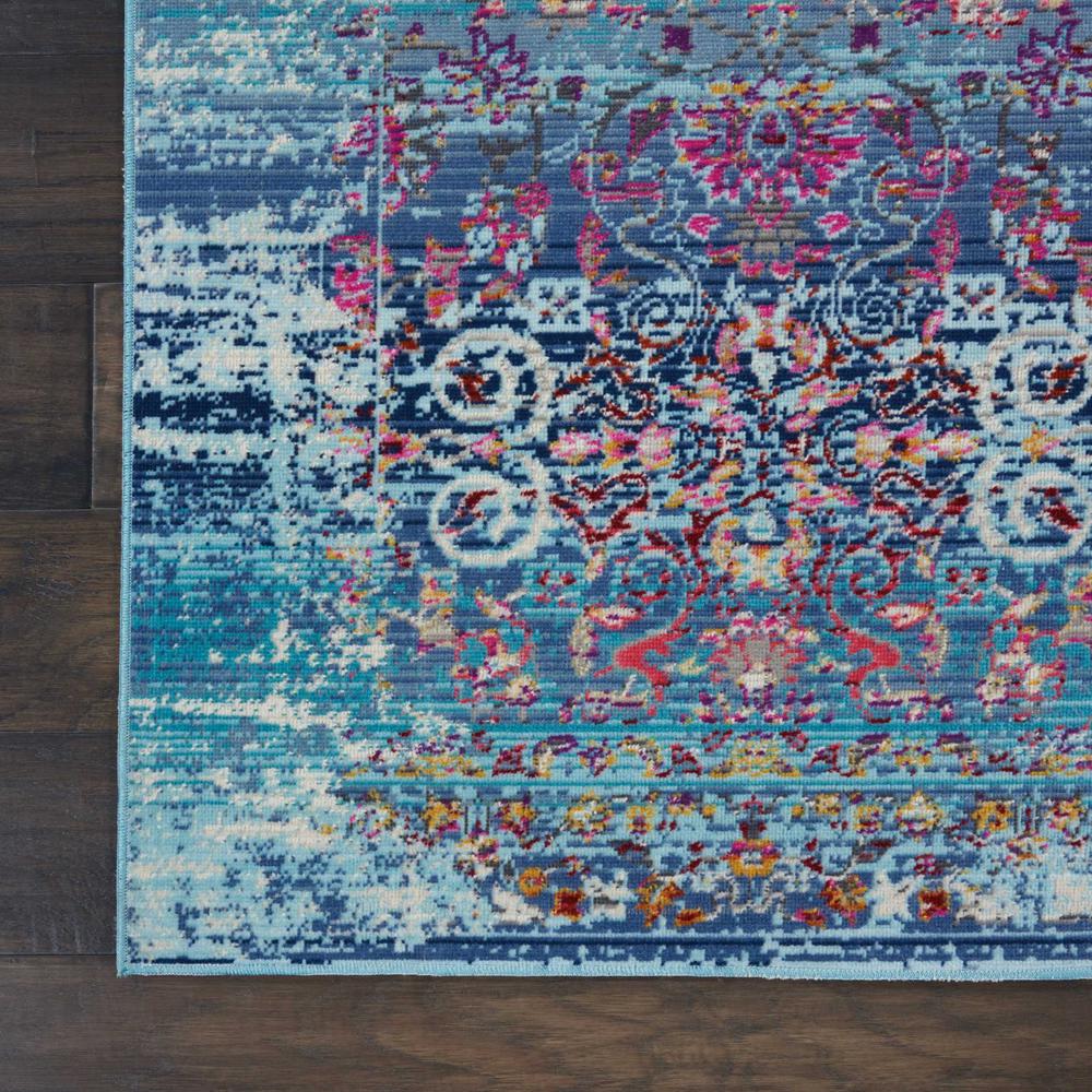 Vintage Rectangle Area Rug, 4' x 6'. Picture 4