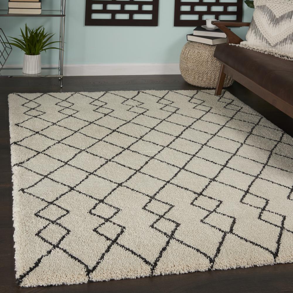 Shag Rectangle Area Rug, 5' x 7'. Picture 9