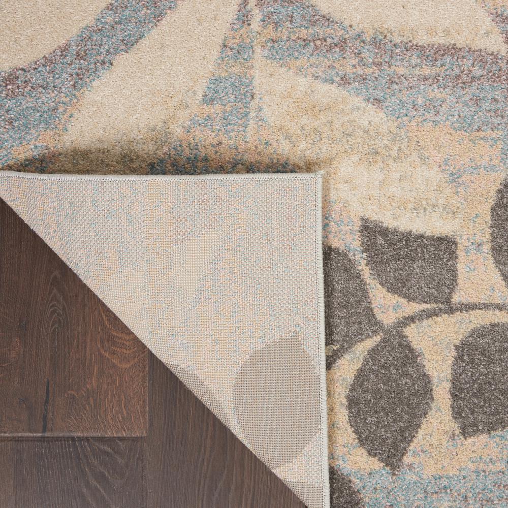 Tranquil Area Rug, Ivory/Light Blue, 5'3" x 7'3". Picture 3