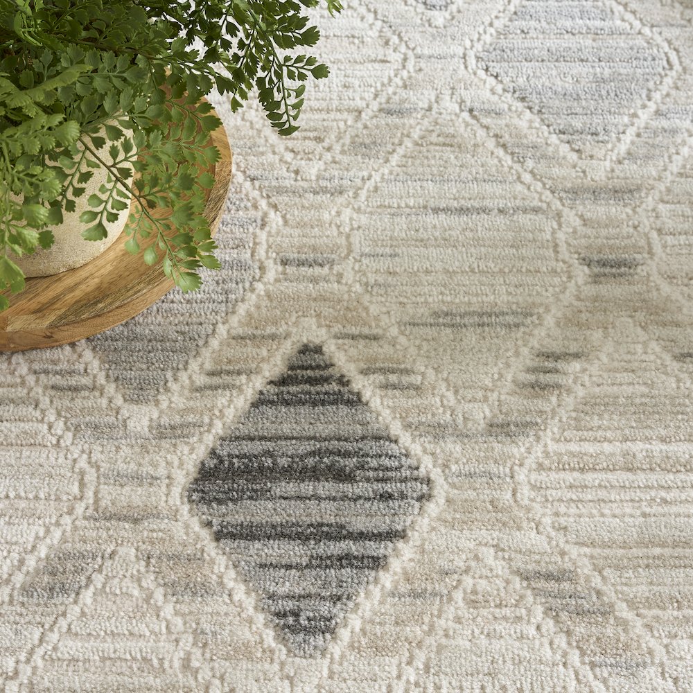 Serenity Home 9' x 12' Beige Grey Modern Indoor Rug. Picture 8