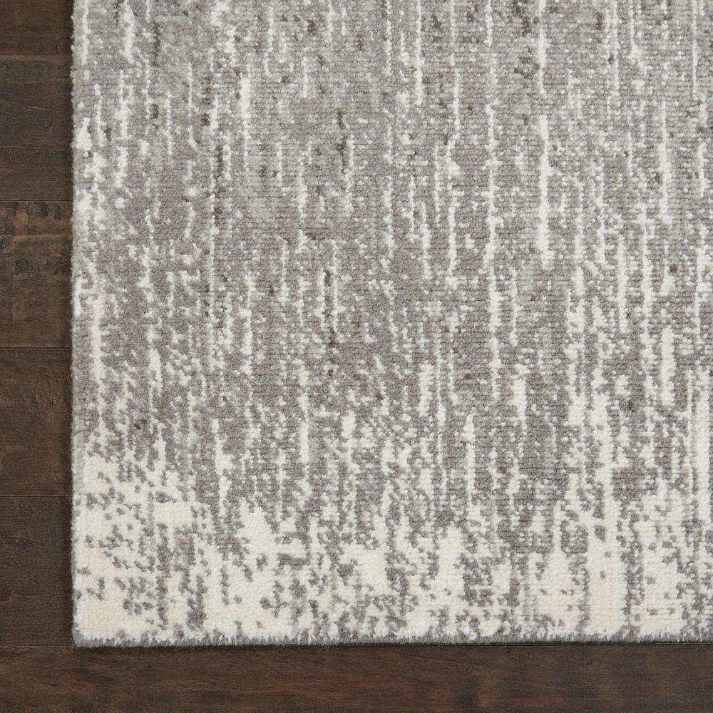 Modern Rectangle Area Rug, 2' x 3'. Picture 5